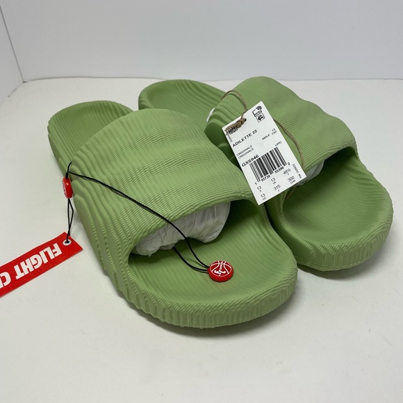 New Men’s  Adidas Adilette 22 Magic Lime Slide Sandals Size 13 main image 8